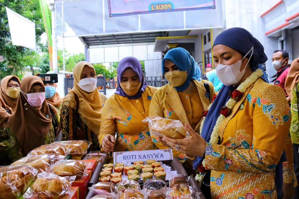 Lomba Desa, Kesambi Angkat Inovasi Posyandu dan UMKM