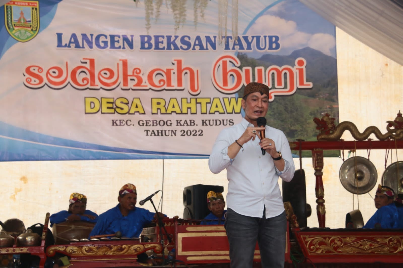 Sedekah Bumi Sebagai Ungkapan Rasa Syukur