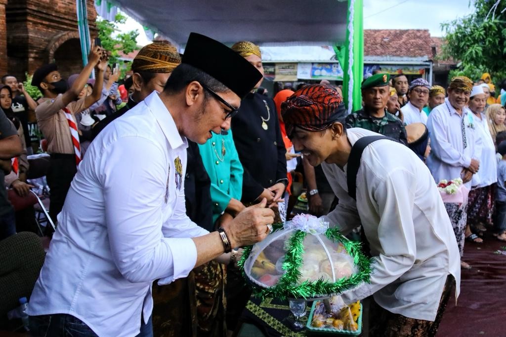 Bupati Hartopo Ajak Masyarakat Lestarikan Tradisi Ampyang Maulid