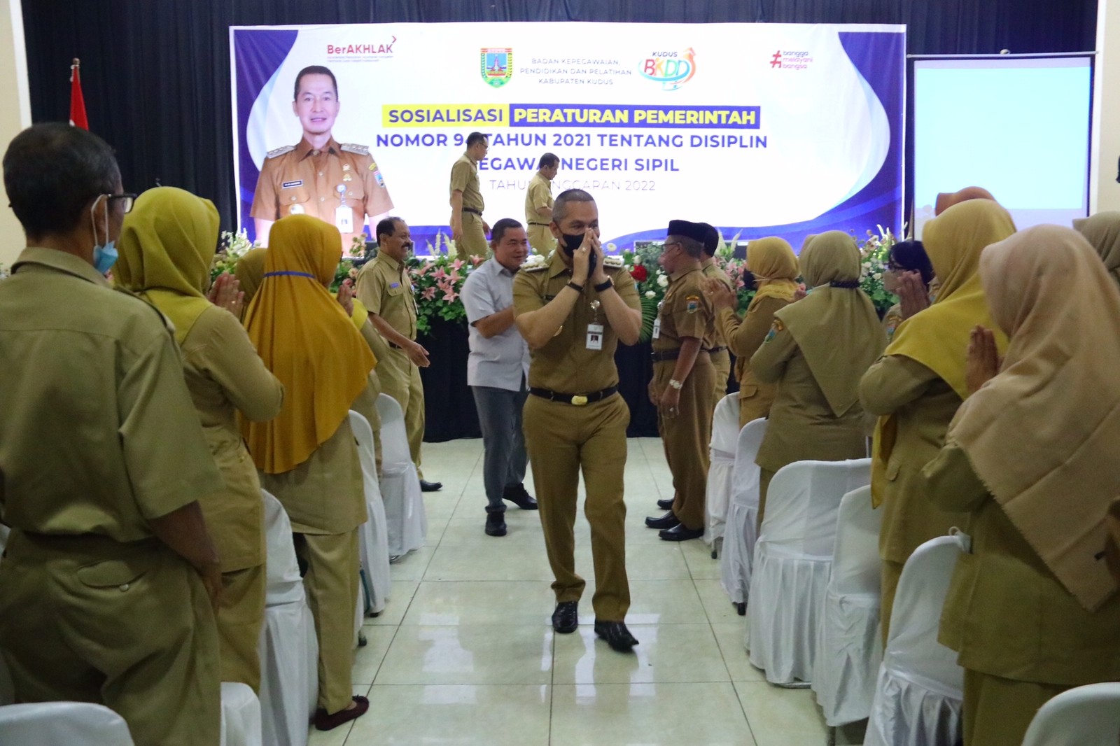 Pacu Kinerja Maksimal, Bupati Hartopo Minta Guru Lebih Disiplin