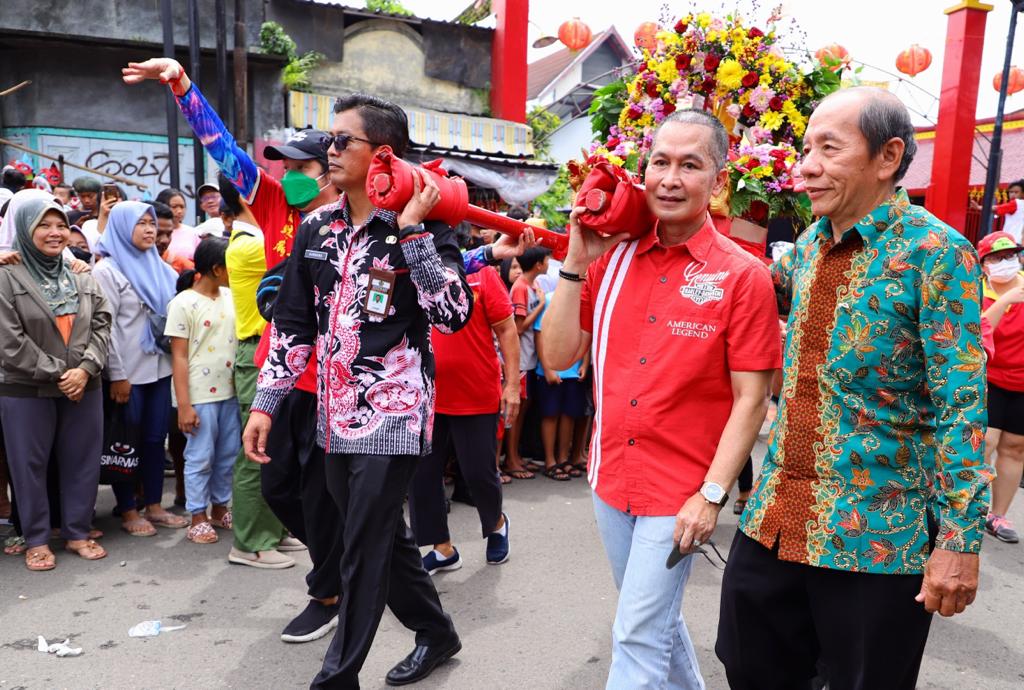 Bupati Kudus Apresiasi Kirab Perayaan Bwe Gee Sebagai Bentuk Toleransi Antarumat Beragama