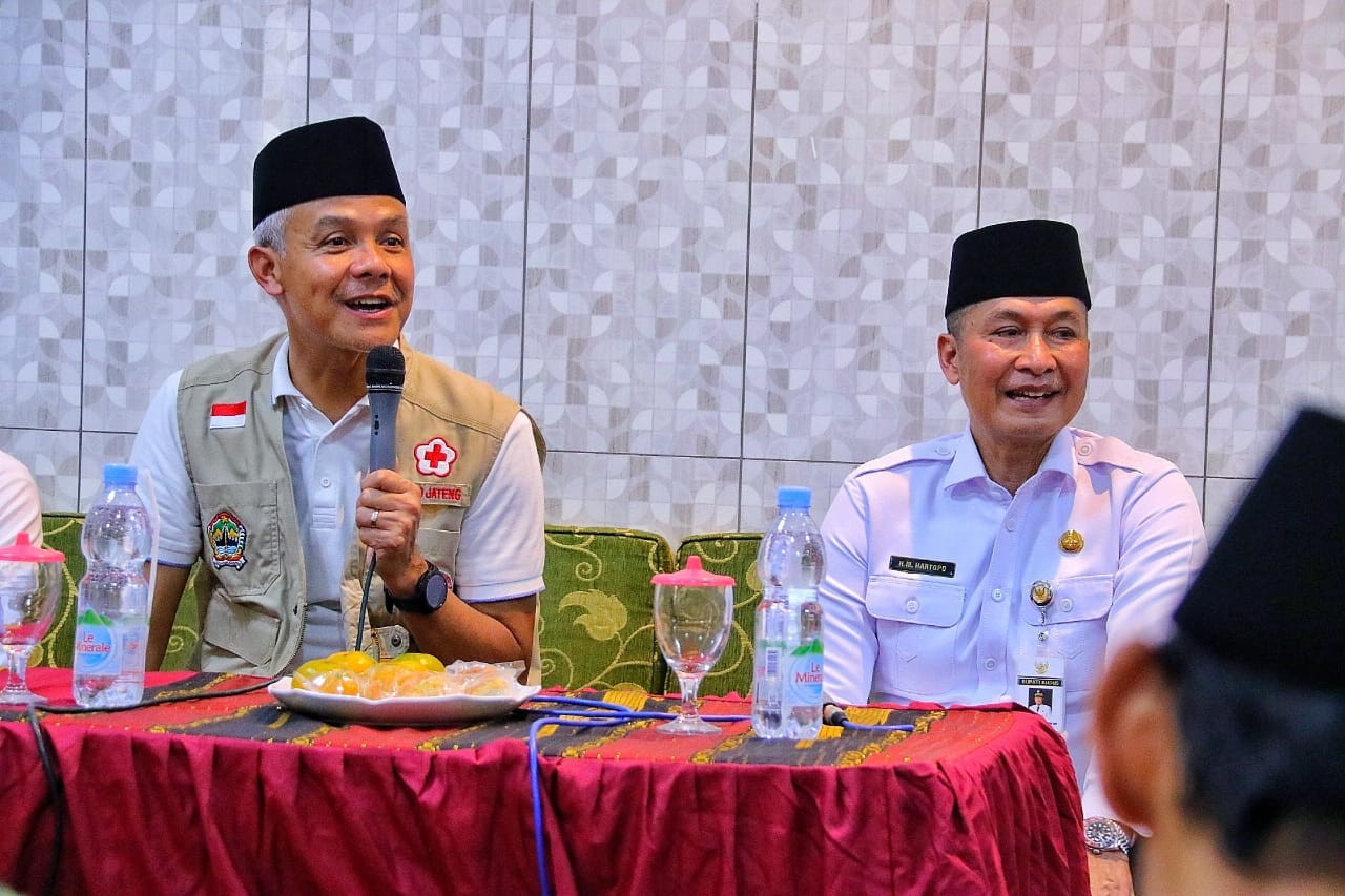 Terima Bantuan Dari Pemprov Jateng, Bupati Kudus : Terima Kasih, Semoga Bermanfaat Untuk Kabupaten Kudus