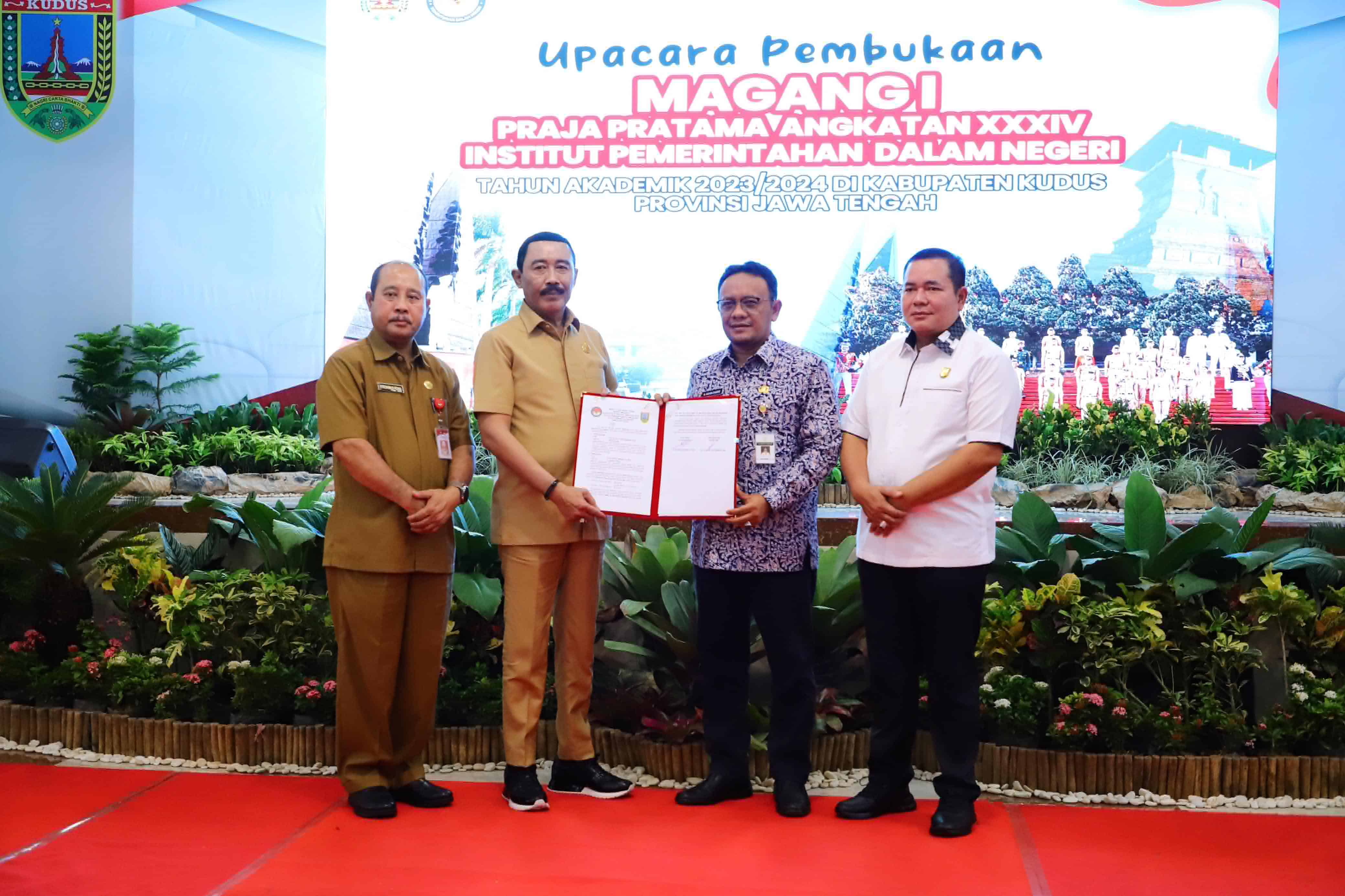 Pj. Bupati Apresiasi Misi Magang I IPDN dalam Pemutakhiran Data Stunting dan Kemiskinan