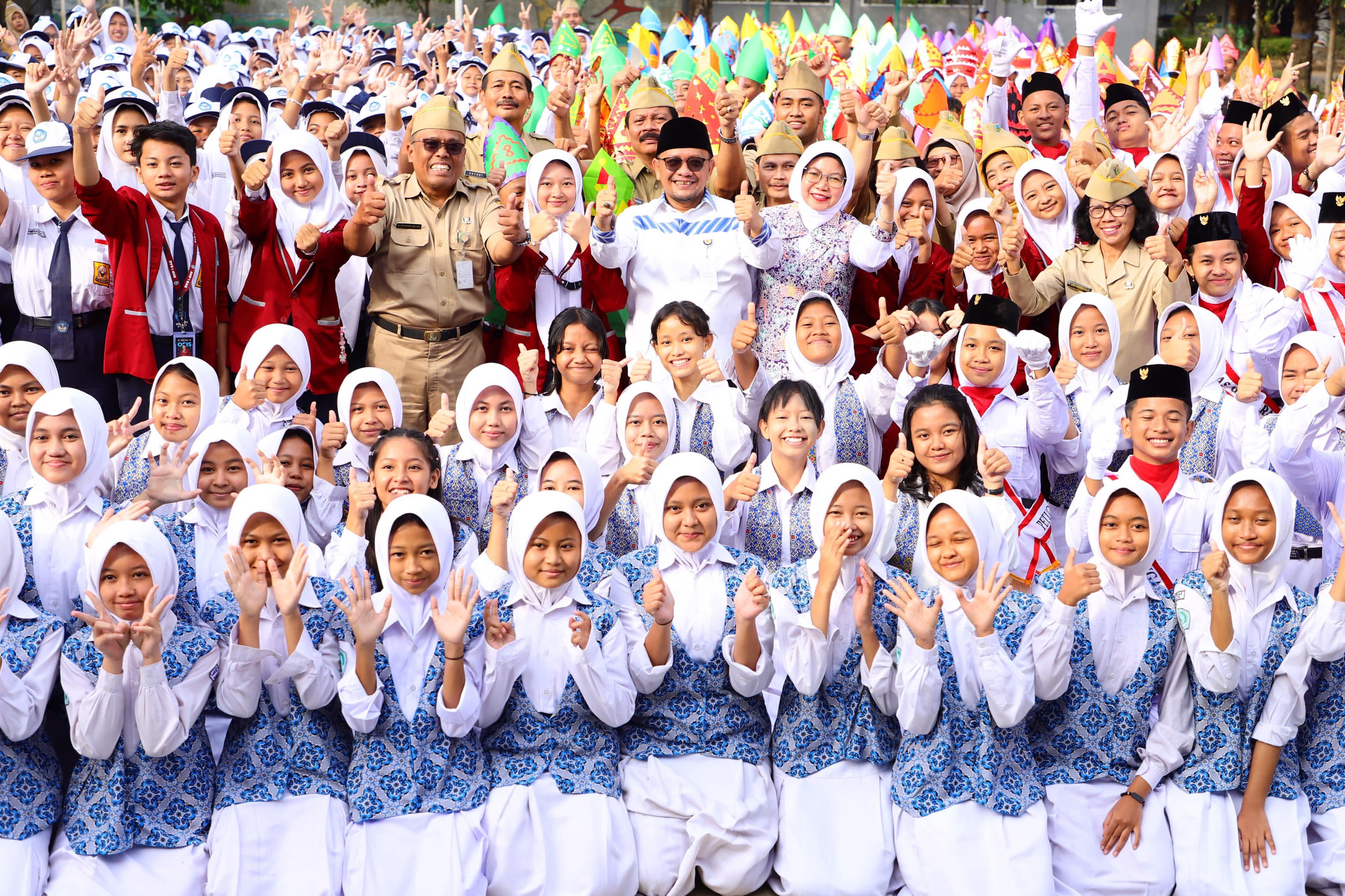 Tinjau Pelaksanaan KBM Tahun Ajaran Baru, Pj. Bupati Kudus Deklarasikan Sekolah Ramah Anak