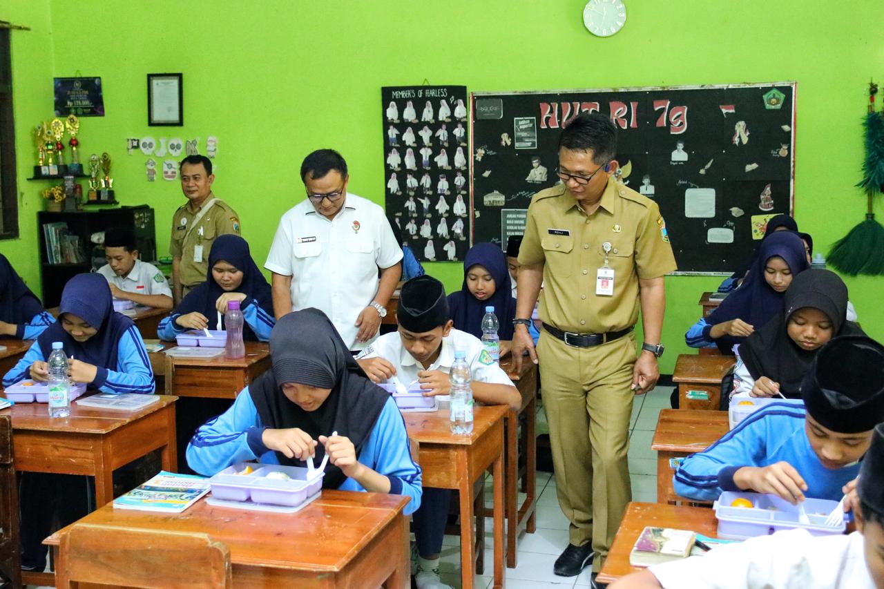 Sekda Kudus Tinjau Kesiapan Program Makan Bergizi Gratis