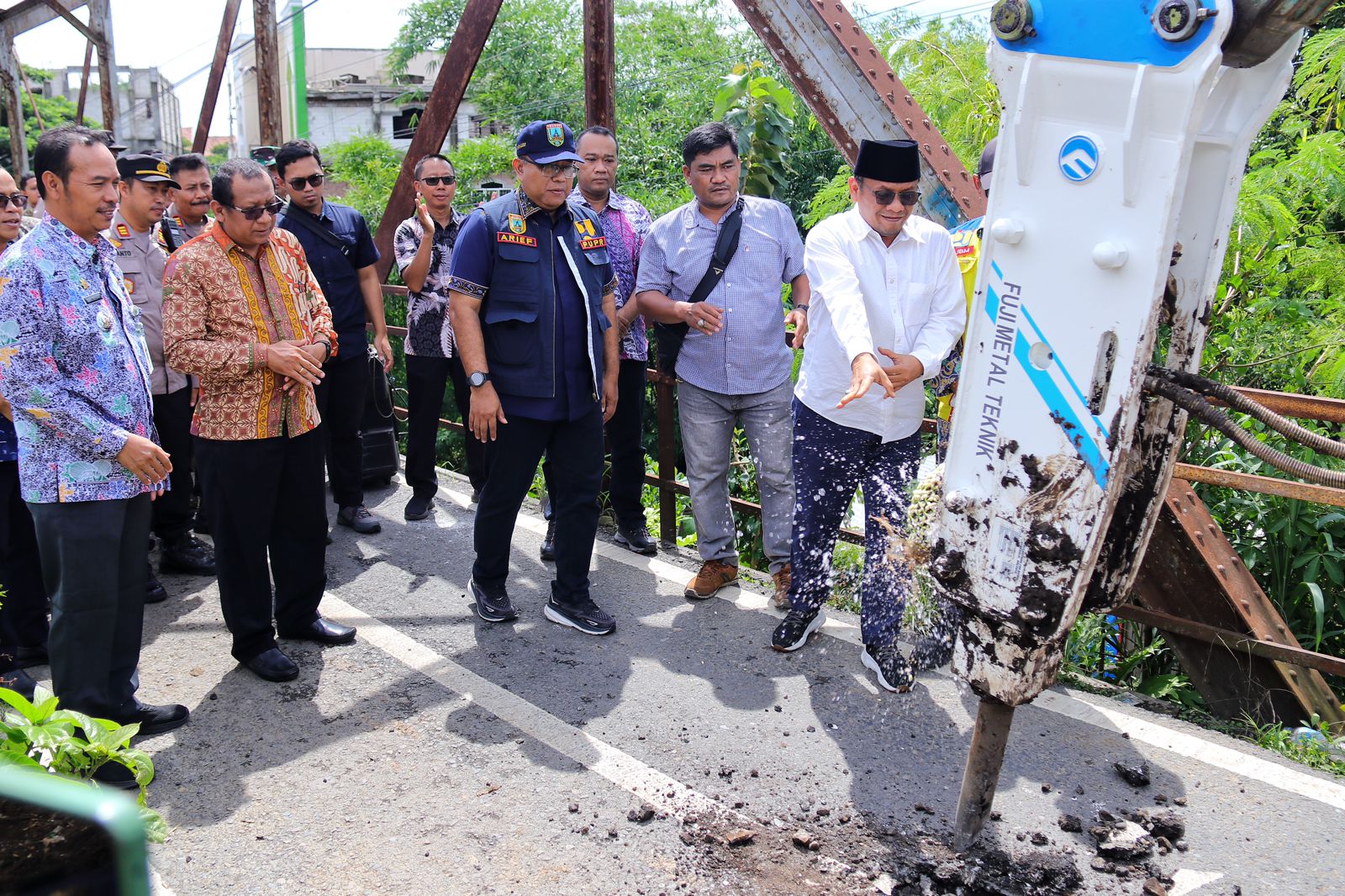 Penggantian Jembatan Karangsambung Diharapkan Tepat Waktu dan Bermanfaat Bagi Warga