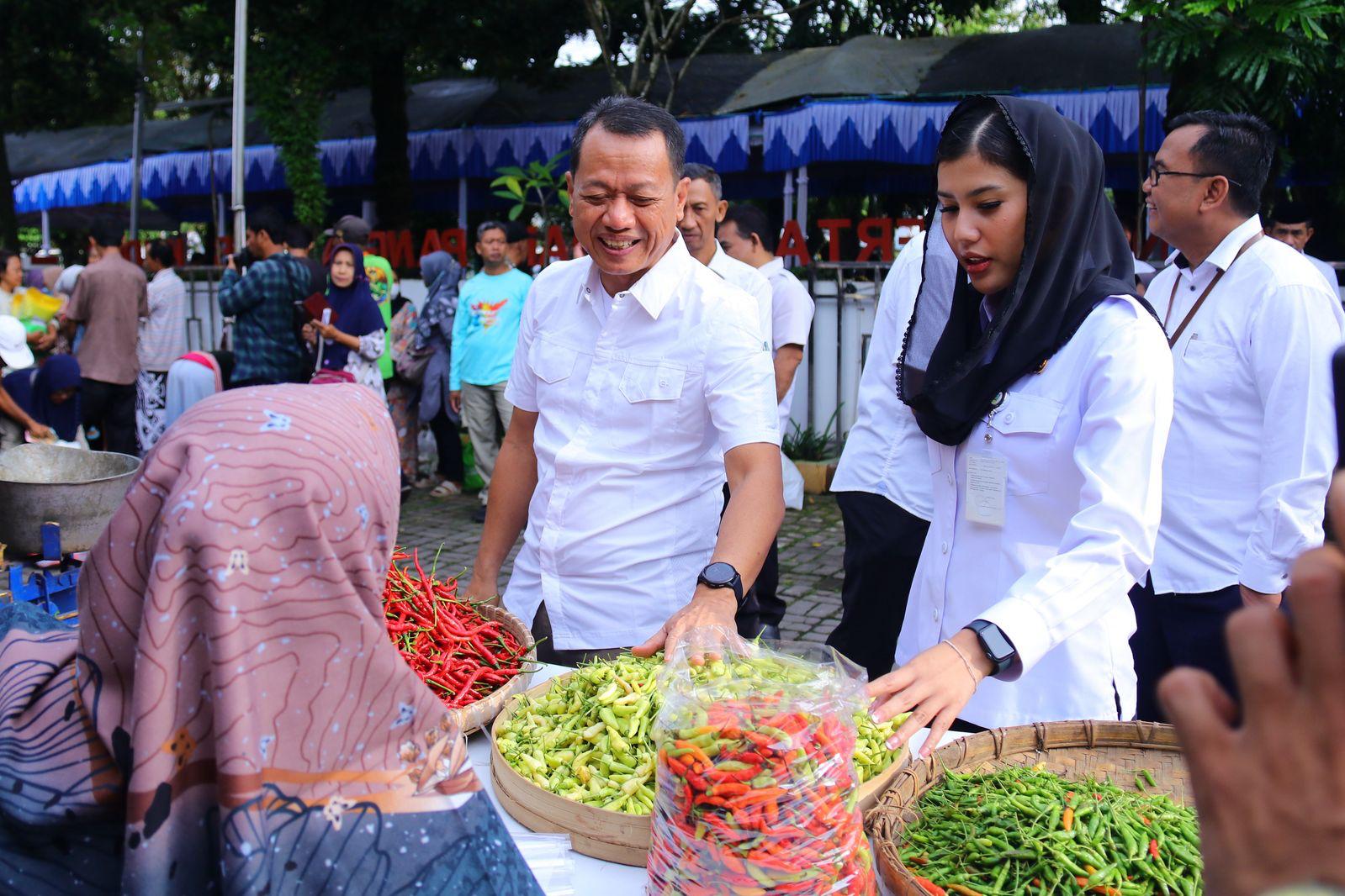 Gerakan Pangan Murah Diserbu Warga