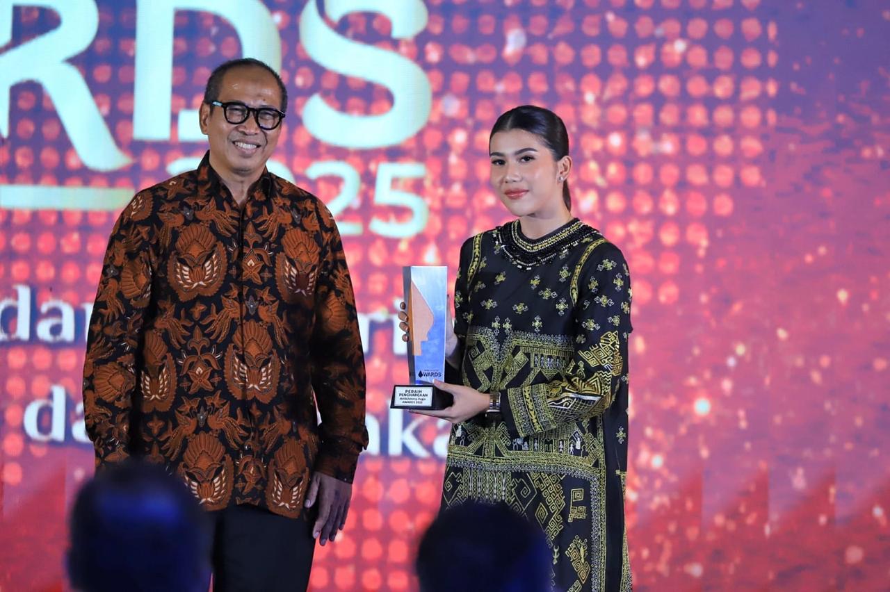 Wakil Bupati Kudus Raih Penghargaan Pemimpin Pemberdaya Generasi Muda