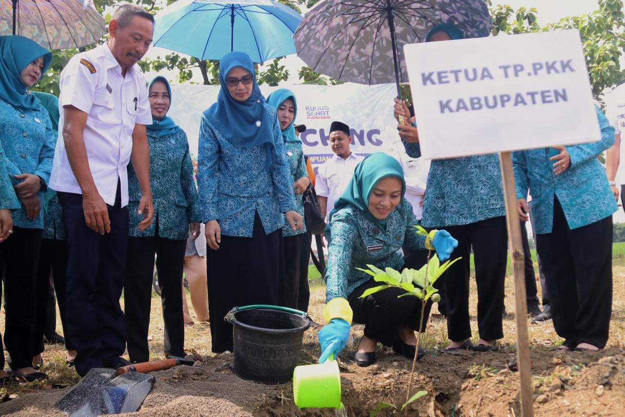 Gerakan Rabu Pon, Aksi Ibu dan Perempuan Jaga Bumi