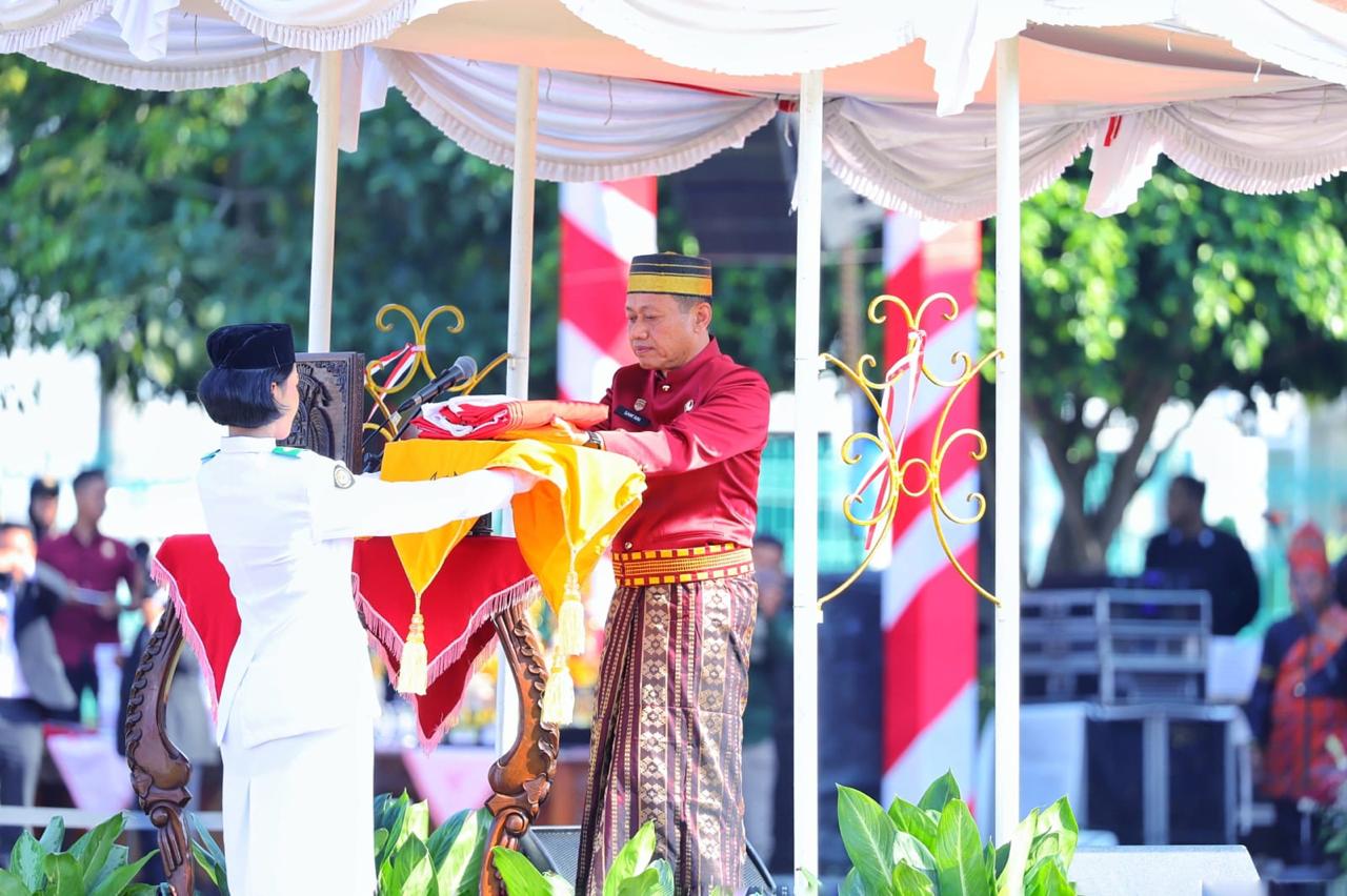 Pimpin Upacara HUT ke-80 RI, Bupati Kudus Teguhkan Komitmen Persatuan dan Kesejahteraan Masyarakat