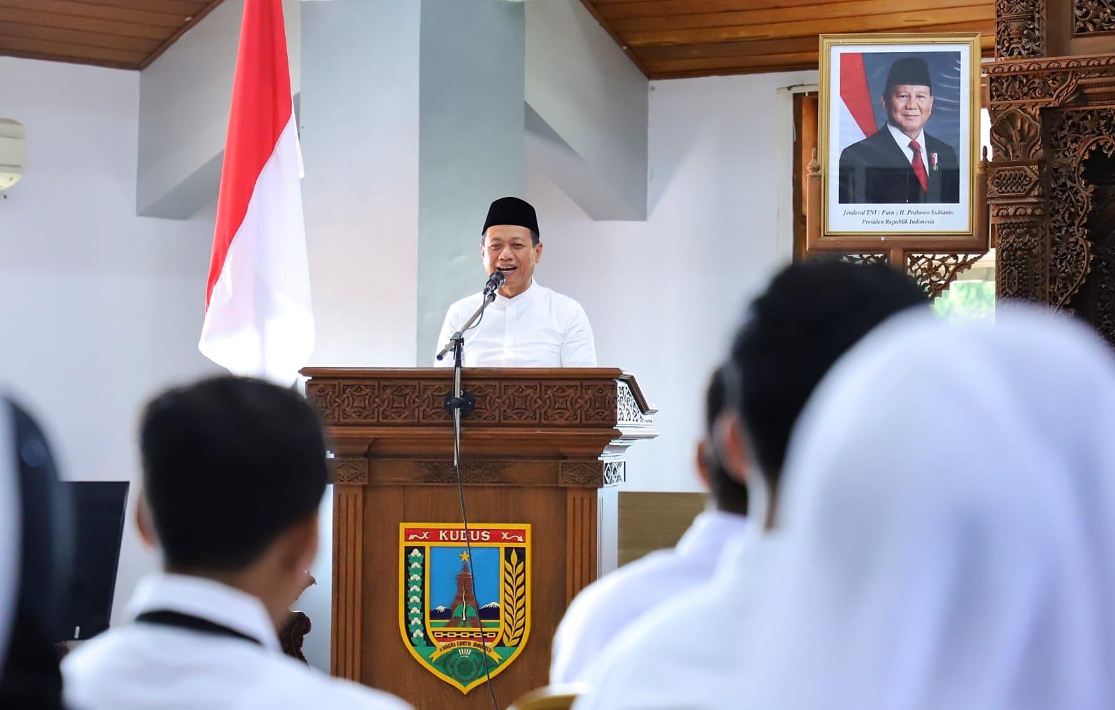 Bupati Kudus Buka Pelatihan Teknis Pelayanan Publik Tahun 2025