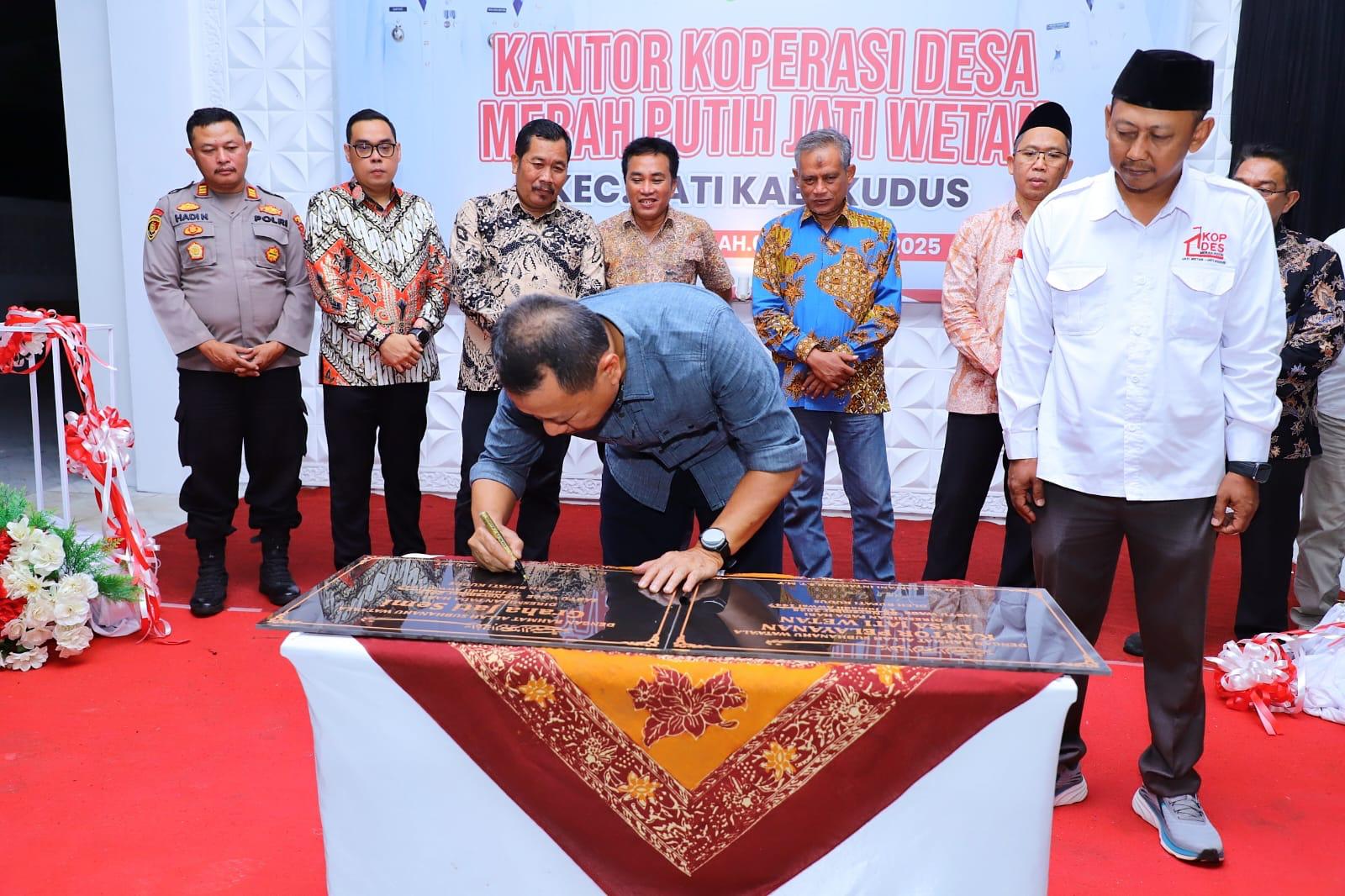 Bupati Gerakkan Ekonomi Melalui Koperasi Desa Merah Putih dan Graha Jati Semi Jati Wetan