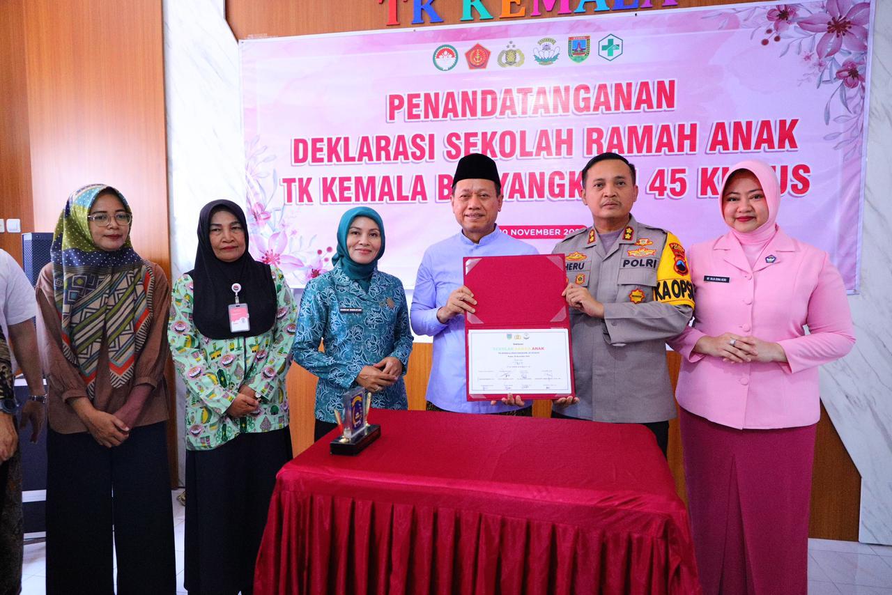 Bupati Sam’ani Hadirkan Sekolah Ramah Anak di TK Kemala Bhayangkari