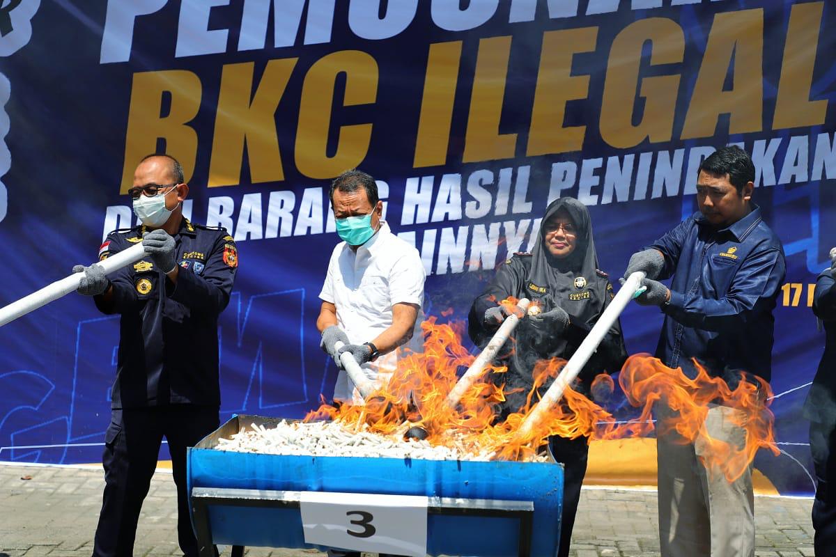 Pemkab Kudus Konsisten Perangi Peredaran Rokok Ilegal