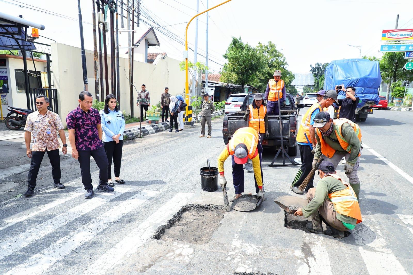Pemkab Kudus Percepat Perbaikan Jalan Rusak