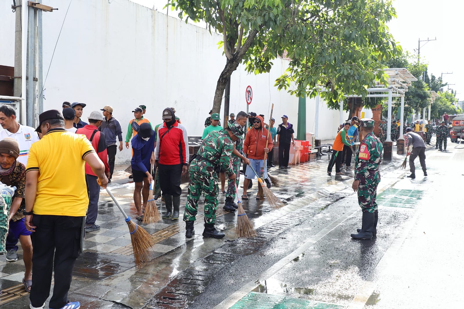 Bupati Kudus Bersama ASN TNI Polri Korve Pasca Dandangan