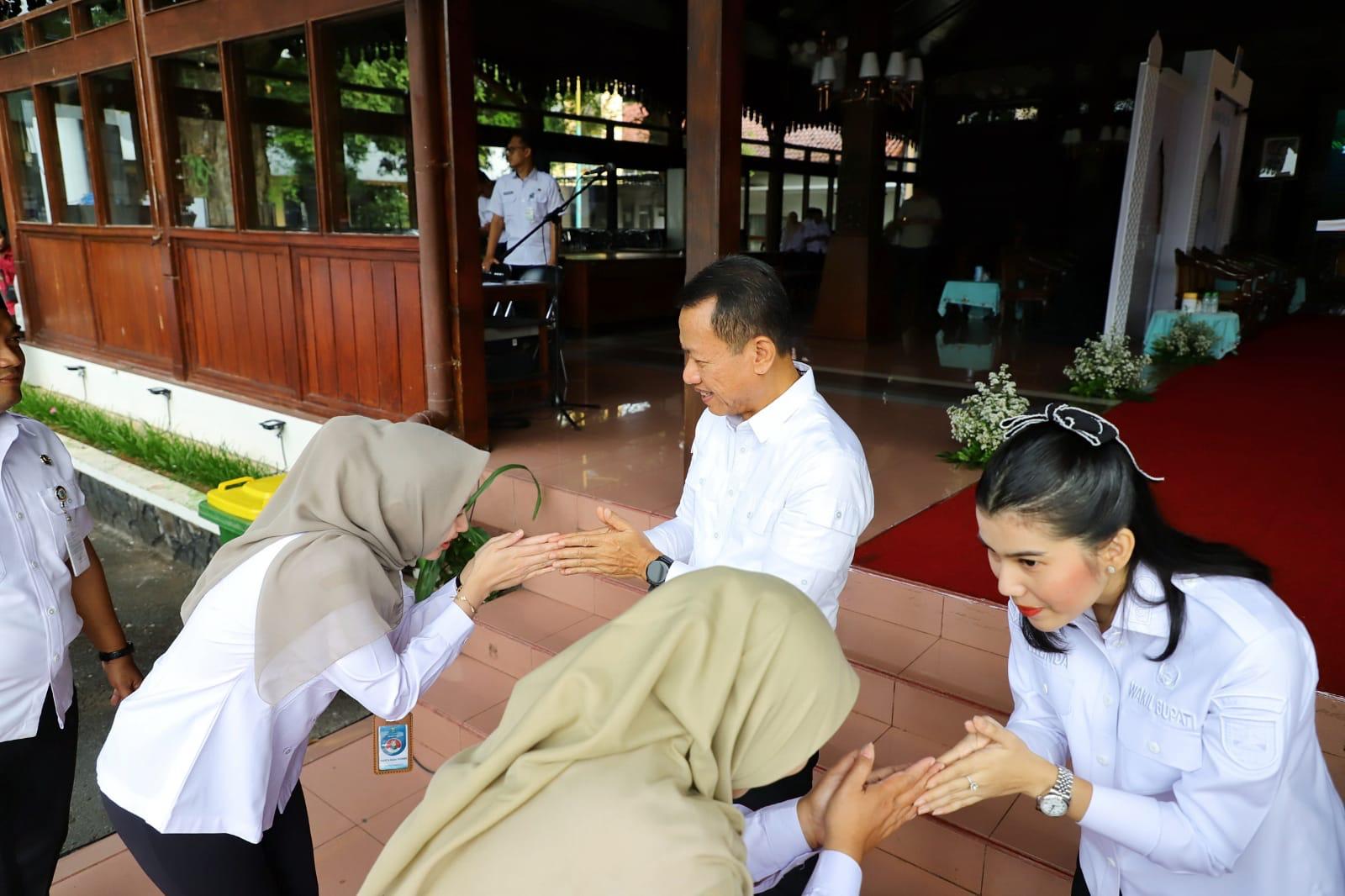 Bupati Kudus Pimpin Halalbihalal OPD, Perkuat Semangat Pelayanan Pasca Lebaran