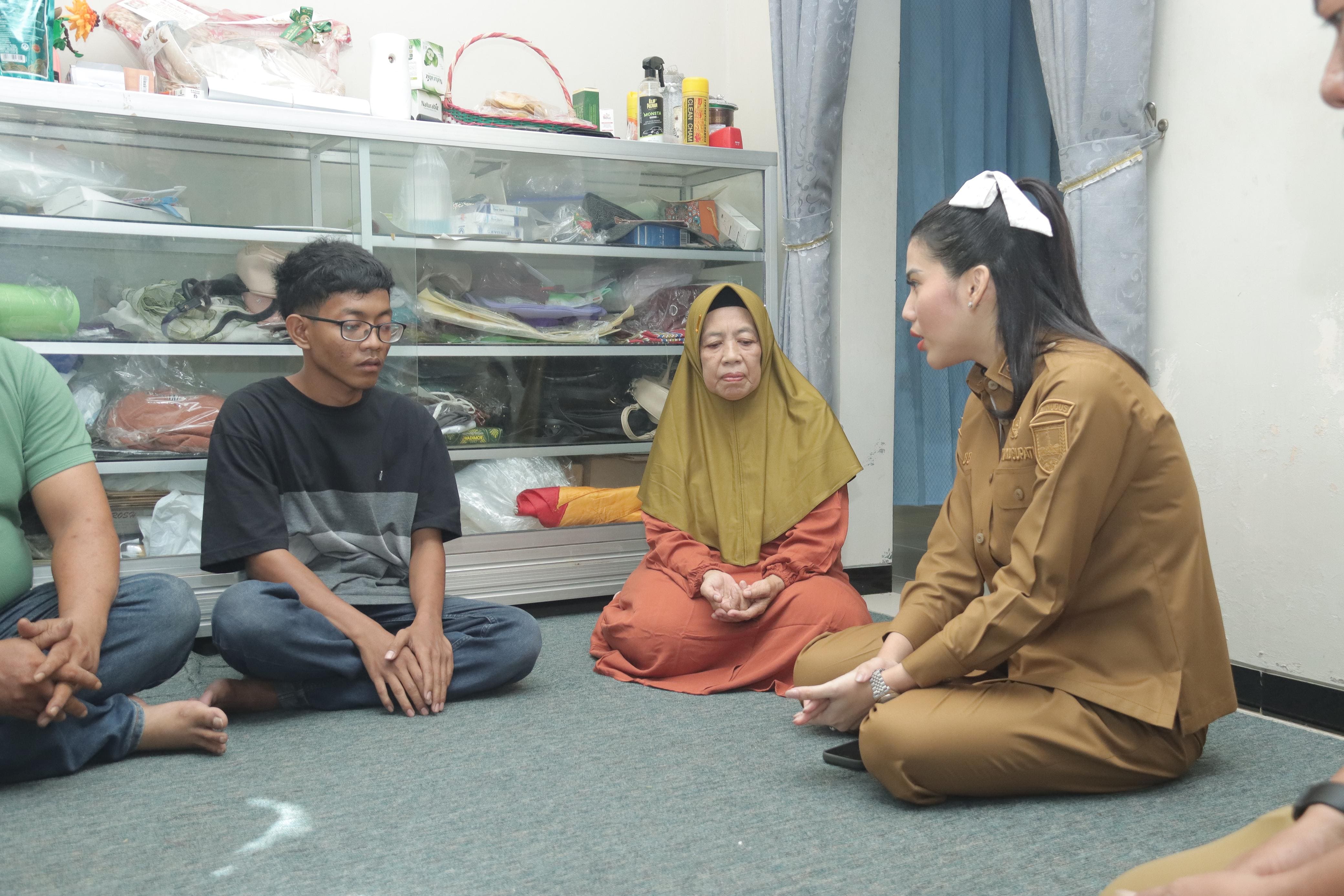 Wakil Bupati Kudus Beri Dukungan Moral kepada PKL Korban Pemerasan